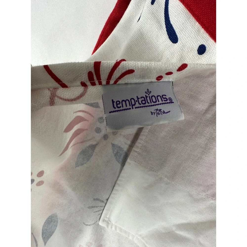 Temp-tations Apron Womens Patriotic‎ Floral Fireworks Red White Blue One Size